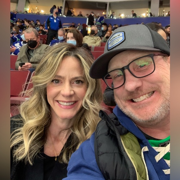 Meet your Posher, Melissa - Picture 3 of 3